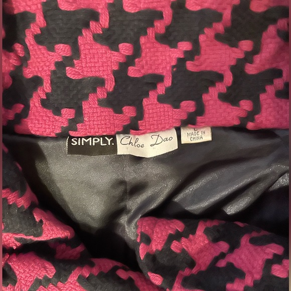 Simply. Chloe Dao Houndstooth Crop Swing Jacket - Picture 6 of 6